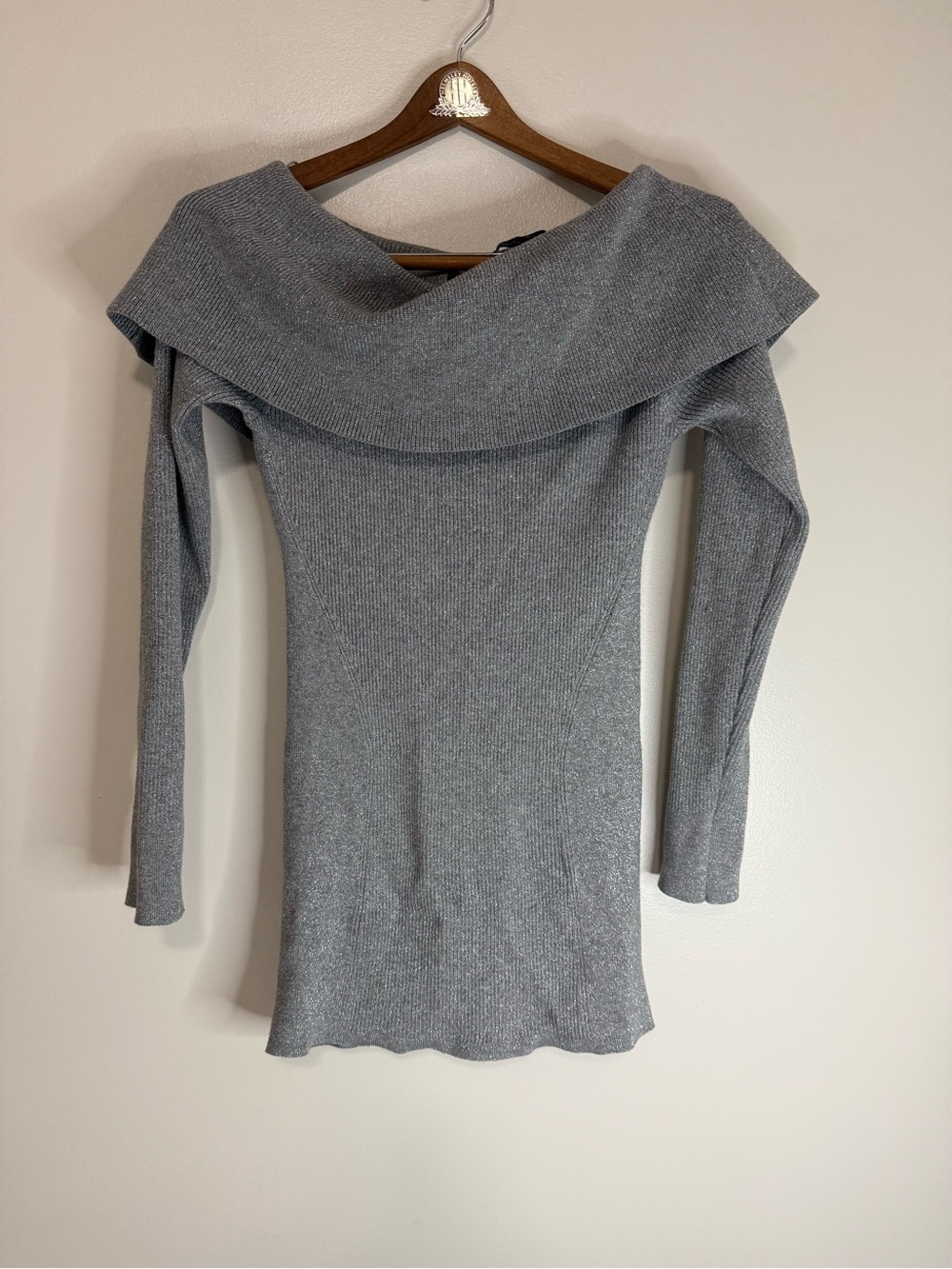 White House black market Off-Shoulder Ribbed Sweater Top Gray size medium